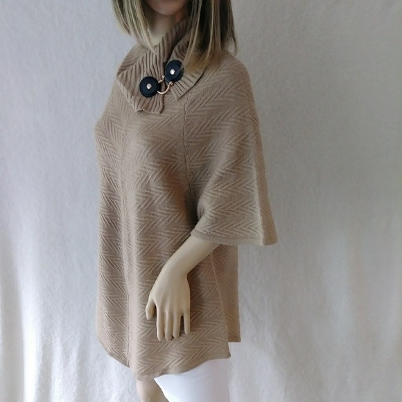Dana Buchman Sweaters - NWT Camel Mitered Stitch Cowl Sweater Poncho
